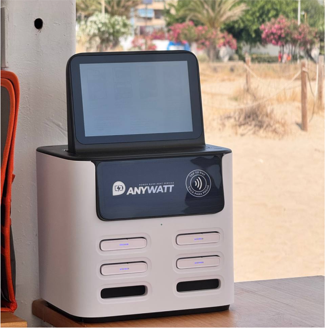 ANYWATT brings energy to the beach: New station at Sol y Mar Chiringuito, Puerto de Sagunto