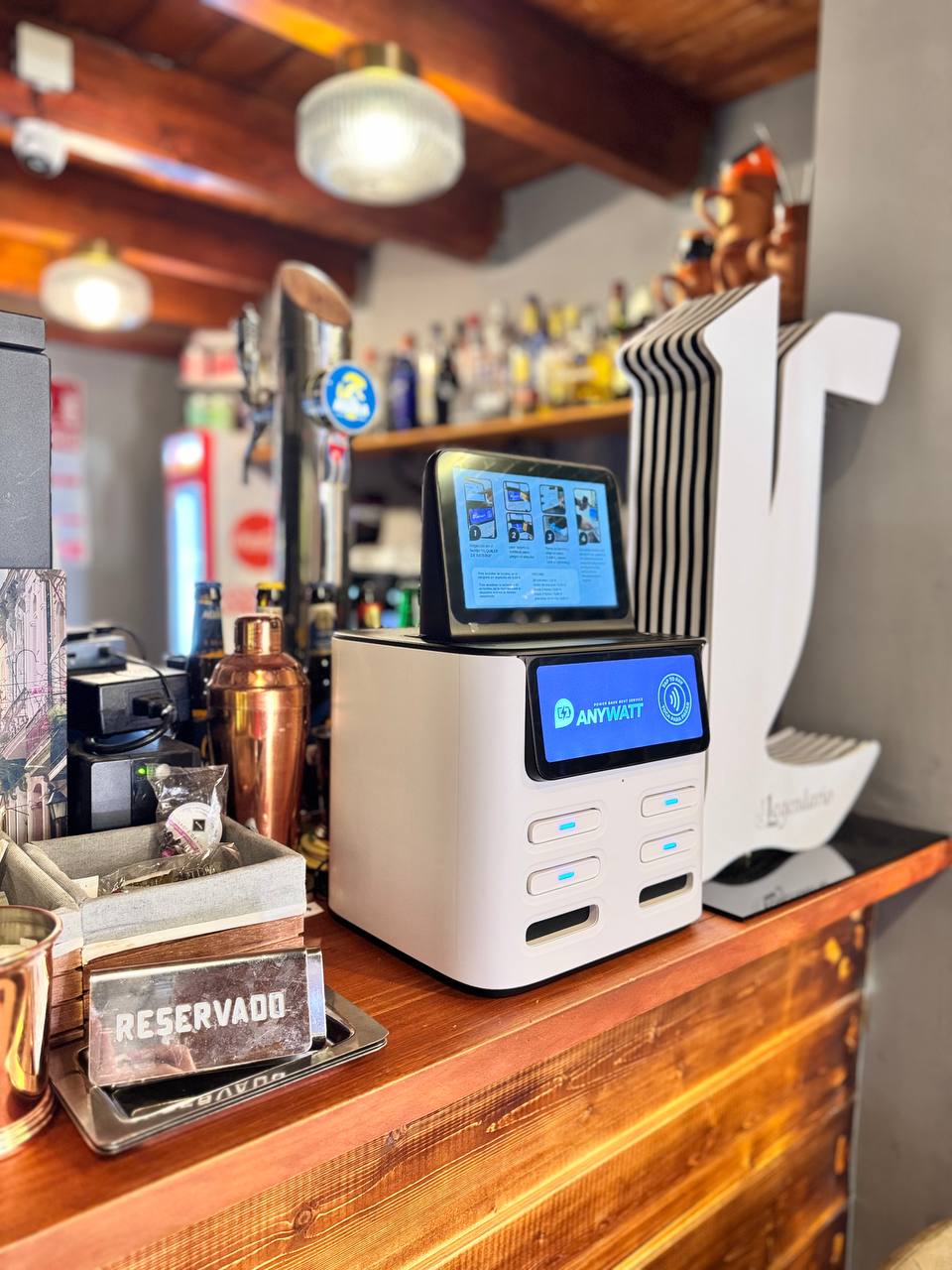 New ANYWATT station at La Bodeguita del Centro – charge up in the heart of Valencia